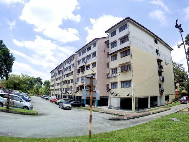 Flat for sale in Petaling, Alam Impian