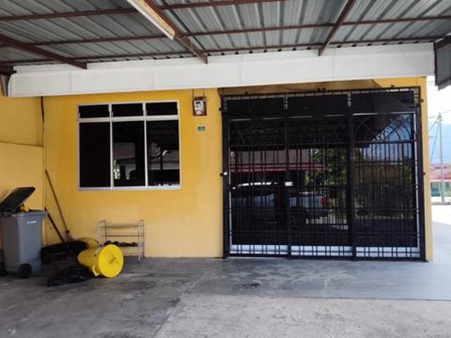 Terraced House for sale in Tampin