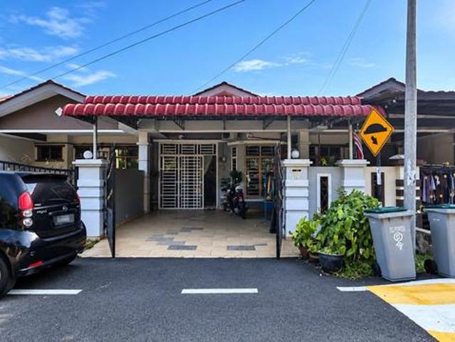 Terraced House for sale in Parit Jawa, Muar