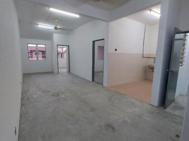 Apartment for sale in Malaka