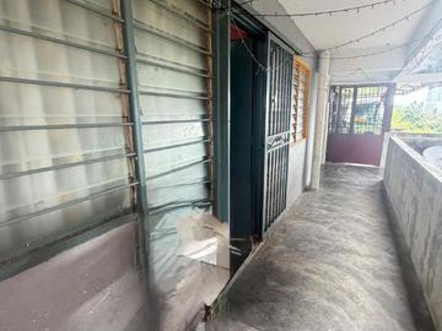 Flat for sale in Barat Daya, George Town