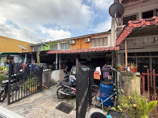 Terraced House for sale in Langat, Selangor