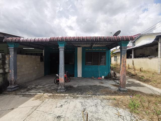 Terraced House for sale in Batu Pahat, Johor