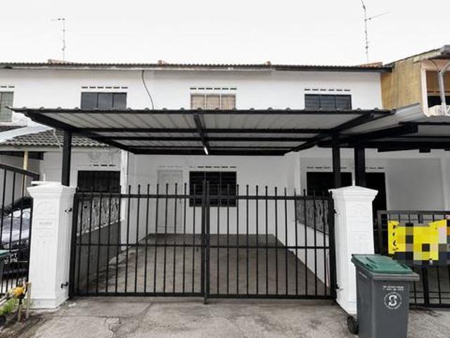 Terraced House for sale in Ulu Tiram, Johor