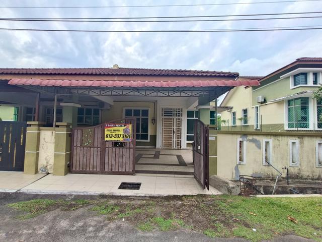 Residential House for sale in Malaka