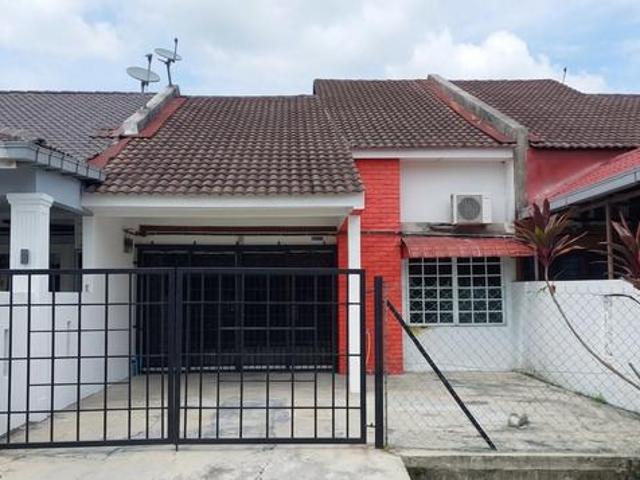 Terraced House for sale in Umbai, Jasin