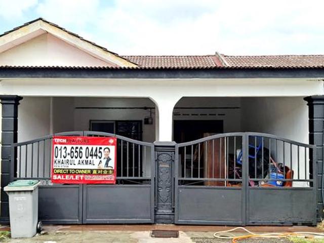 Terraced House for sale in Malaka