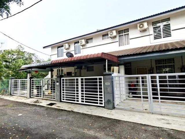 Townhouse for sale in Bukit Katil
