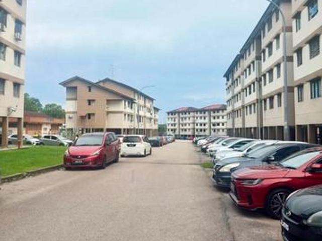 Flat for sale in Ulu Tiram, Johor