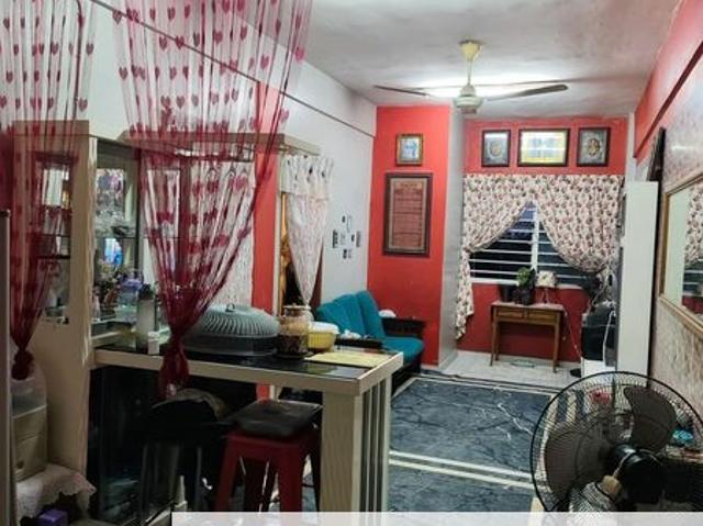 Flat for sale in Kajang, Langat