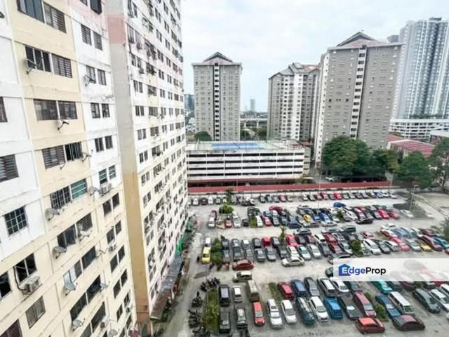 Flat for sale in Petaling, Damansara Damai