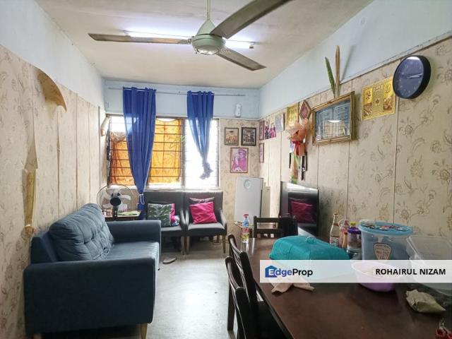 Flat for sale in Petaling, Damansara Damai