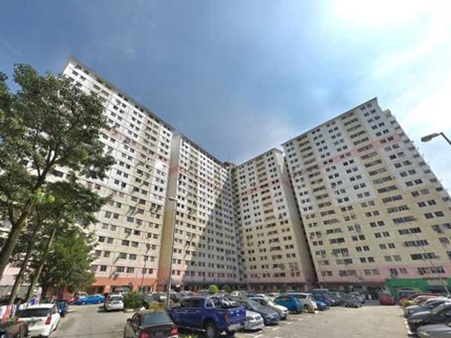 Flat for sale in Petaling, Damansara Damai