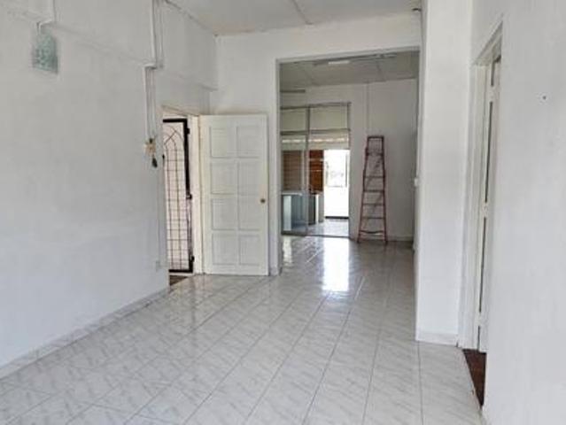 Apartment for sale in Malaka