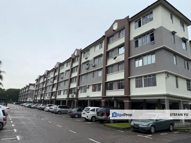 Flat for sale in Ehsan Jaya, Plentong