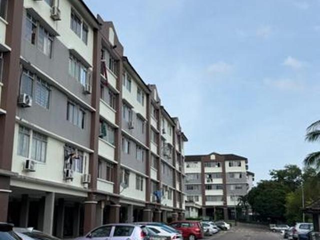 Flat for sale in Ulu Tiram, Johor