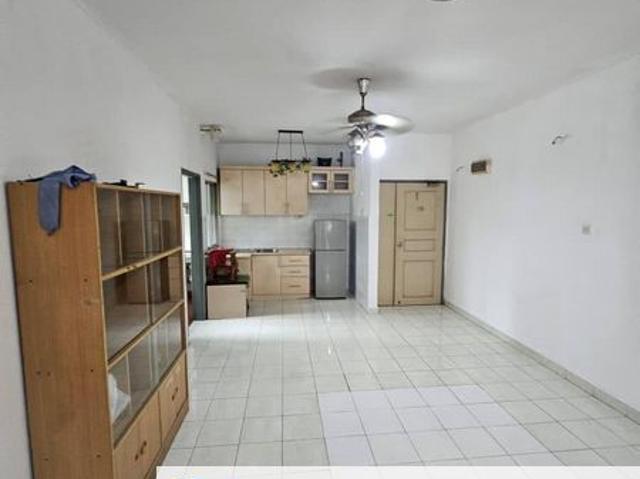 Flat for rent in Plentong, Johor