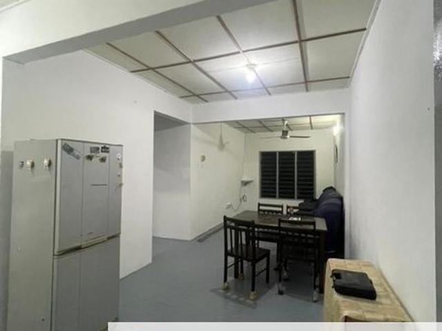Flat for rent in Plentong, Johor