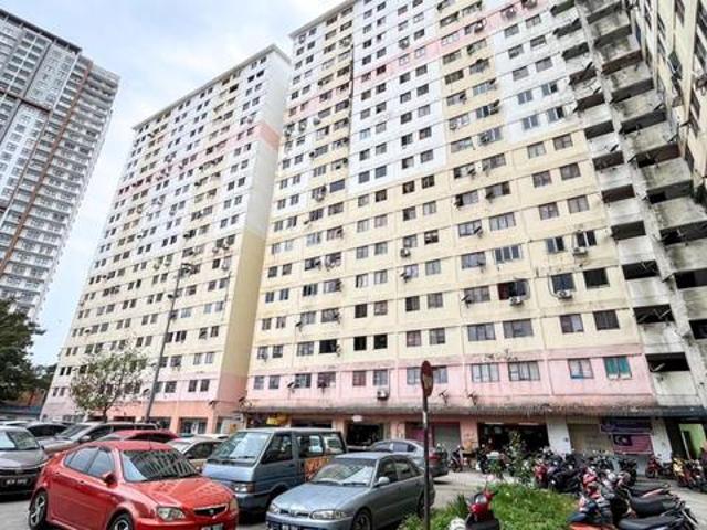 Flat for sale in Petaling, Damansara Damai