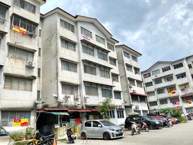 Flat for sale in Petaling, Damansara Damai
