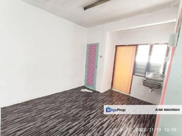 Flat for sale in Kajang, Langat
