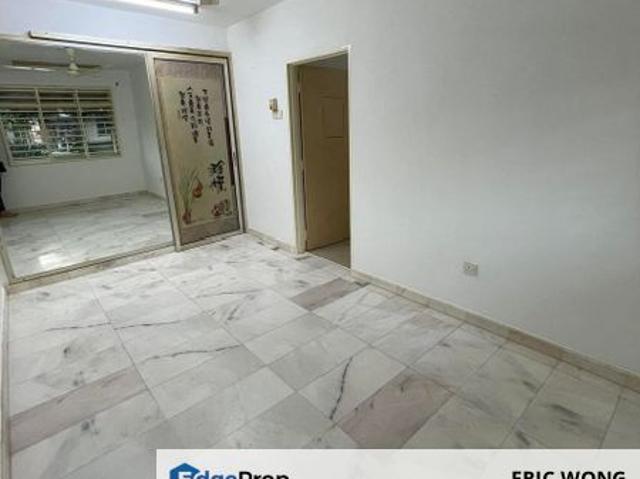 Flat for rent in Plentong, Johor