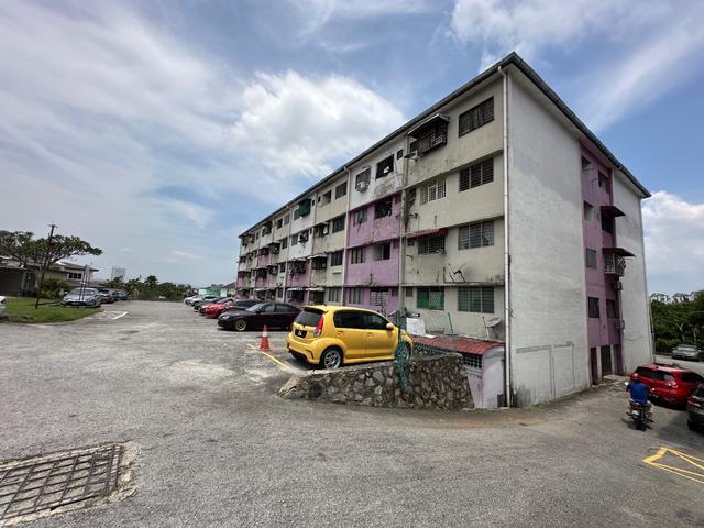 Apartment for sale in Kajang, Langat
