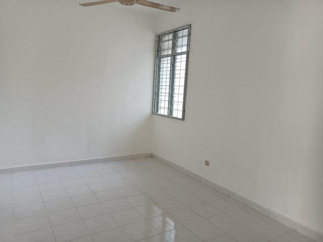 Property for sale in Malaka