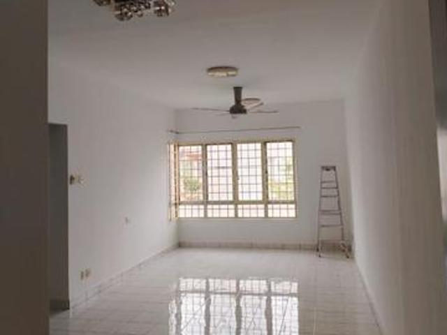Apartment for sale in Petaling, Damansara Damai