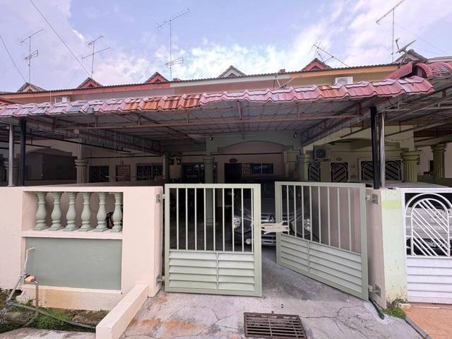 Terraced House for sale in Batu Pahat