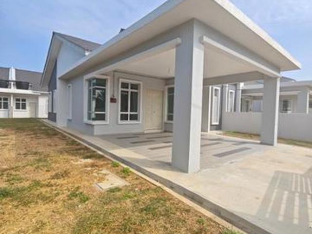 Residential House for sale in Malaka