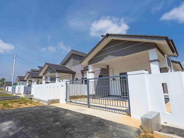 House for sale in Tanjong Sepat, Selangor