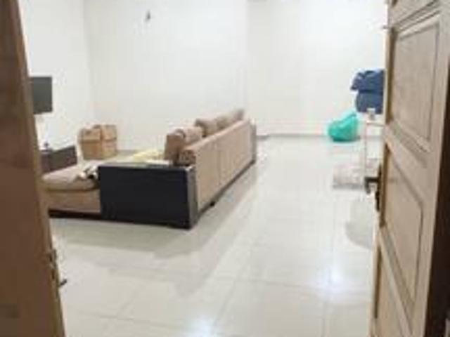 Residential House for rent in Paka