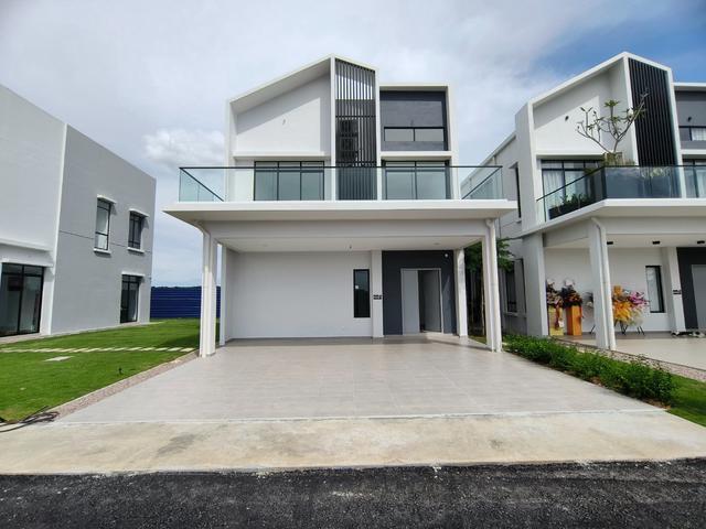 Residential House for sale in Kluang, Johor