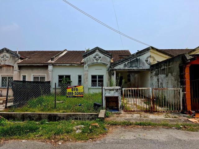 House for sale in Tanjong Sepat, Selangor