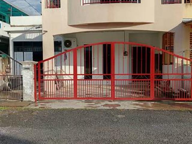 Residential House for rent in Pauh