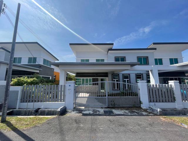 Residential House for sale in Malaka