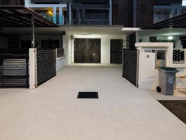 Terraced House for rent in Batu Pahat, Johor