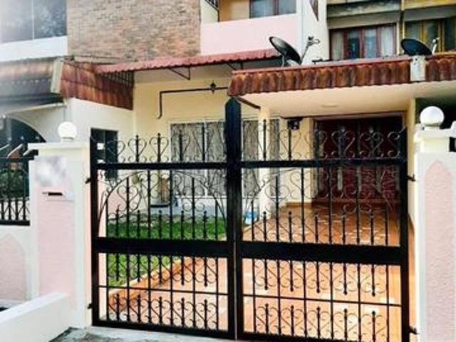 Terraced House for rent in Country Heights Damansara, Kuala Lumpur