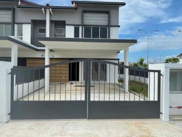 Terraced House for rent in Wellesley, Penang