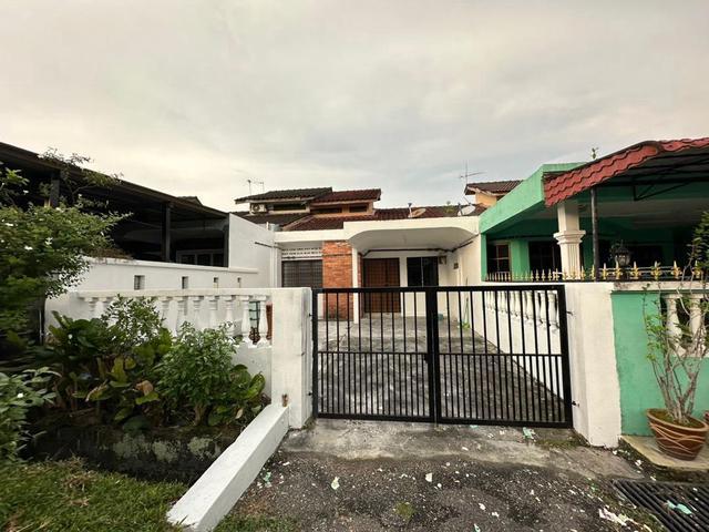 Terraced House for rent in Country Heights Damansara, Kuala Lumpur