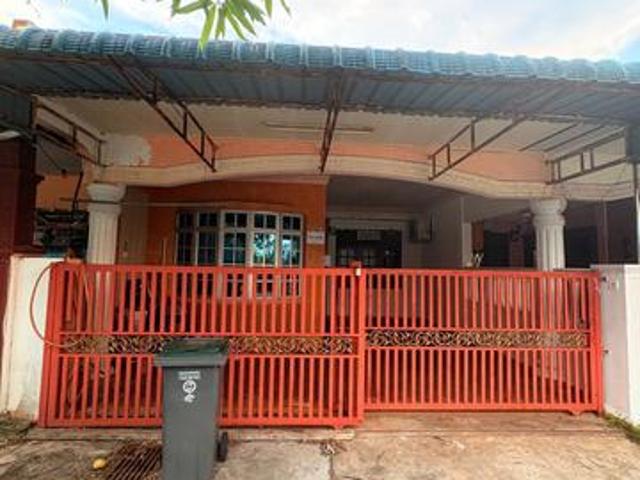 Terraced House for rent in Pekan Nanas, Johor