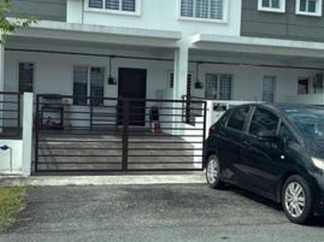 Terraced House for rent in Tanjong Sepat, Selangor