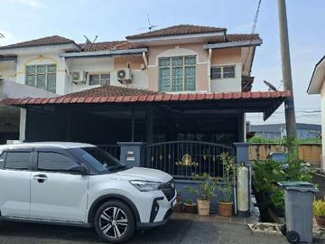 Terraced House for sale in Malaka
