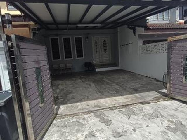 Terraced House for sale in Ulu Tiram, Johor