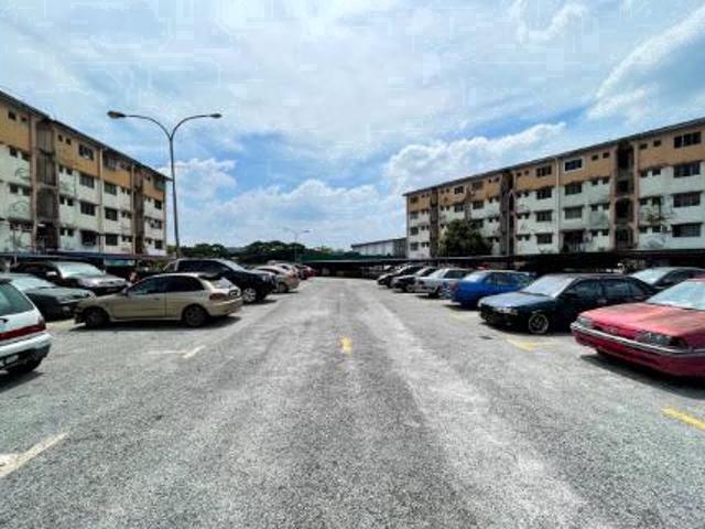 Apartment for sale in Kajang, Langat