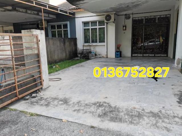 Terraced House for sale in Malaka
