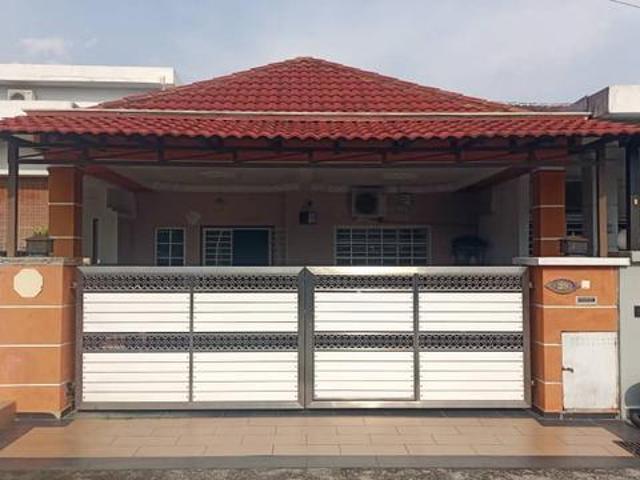 Terraced House for sale in Seri Kembangan, Majlis Bandaraya Subang Jaya