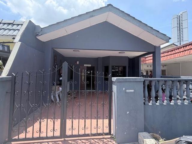Terraced House for rent in Country Heights Damansara, Kuala Lumpur