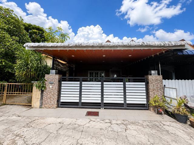 Terraced House for sale in Wellesley, Penang